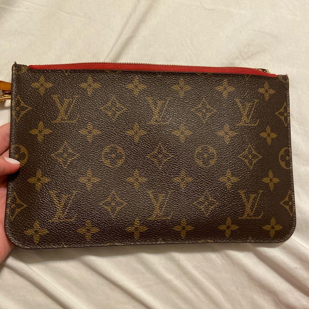 Louis Vuitton Clutch